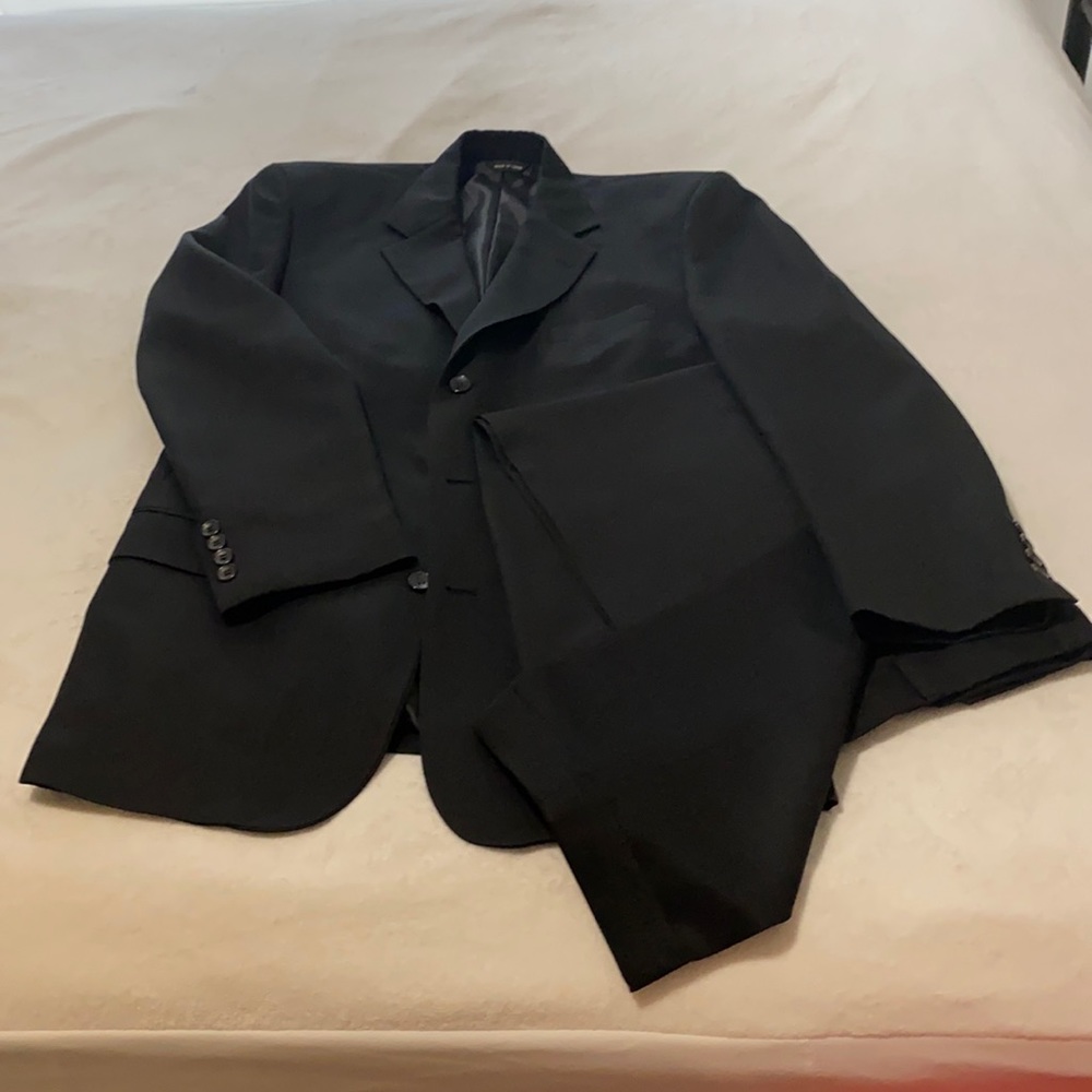 Men’s Soprano Black Suit - 34R - Like New